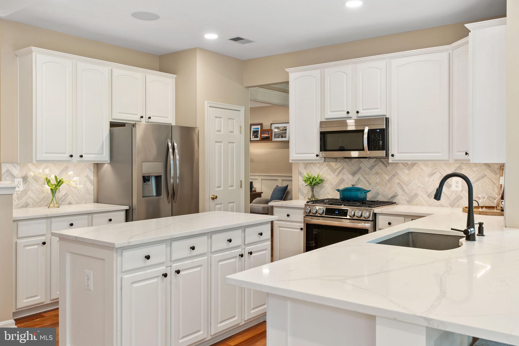 LOCUST GROVE - Residential