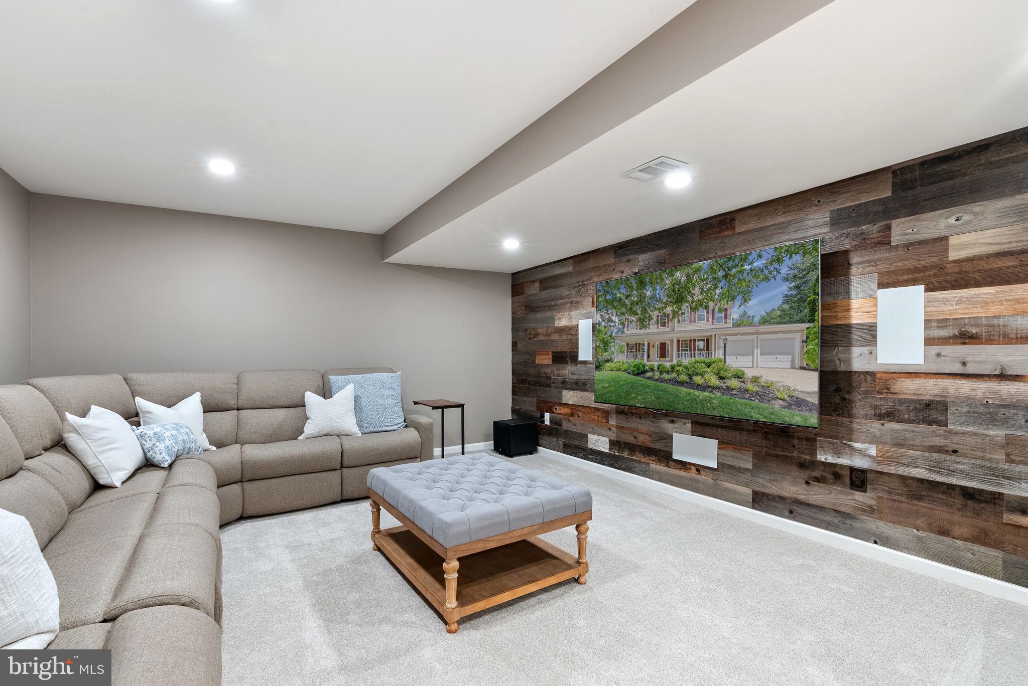 LOCUST GROVE - Residential