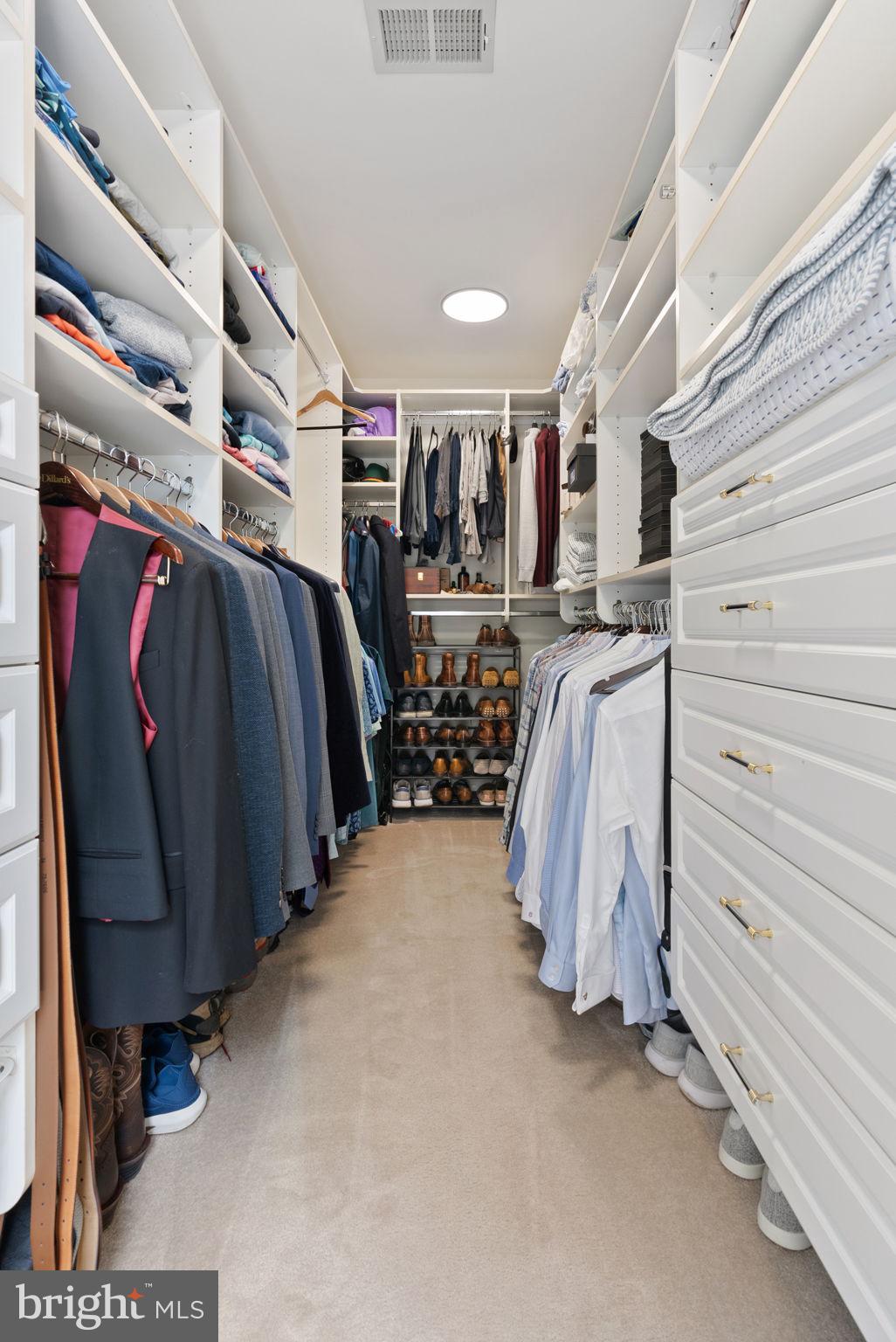 LOCUST GROVE - Residential