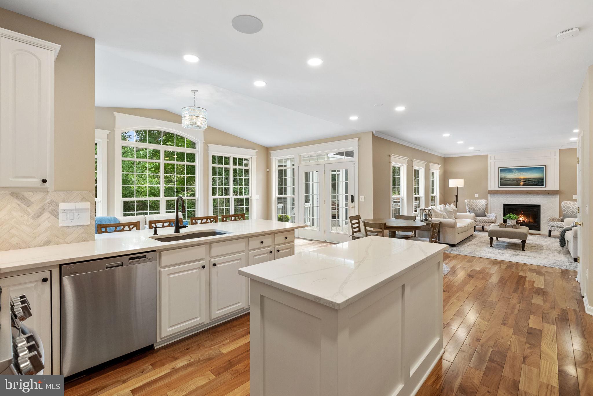 LOCUST GROVE - Residential