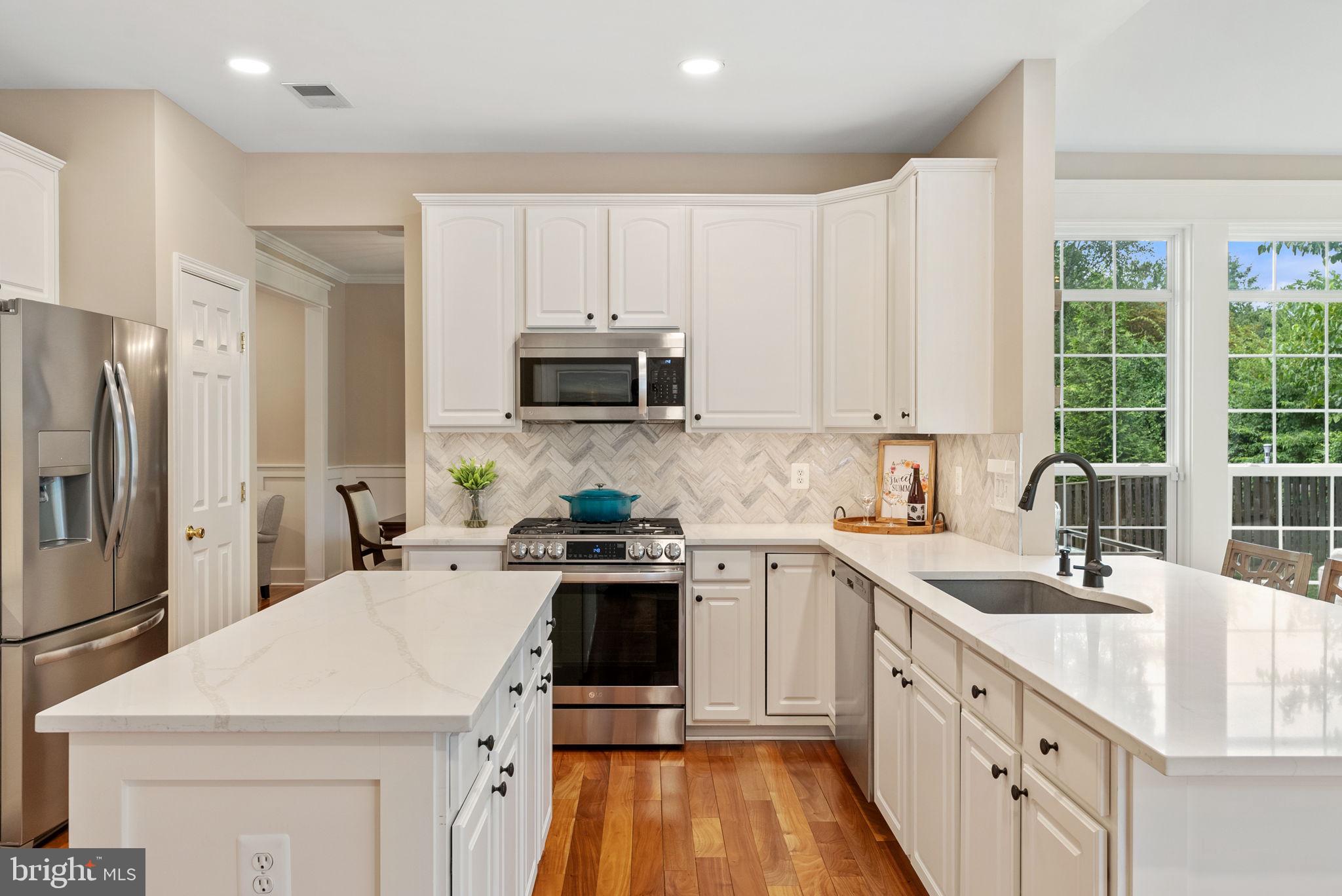 LOCUST GROVE - Residential