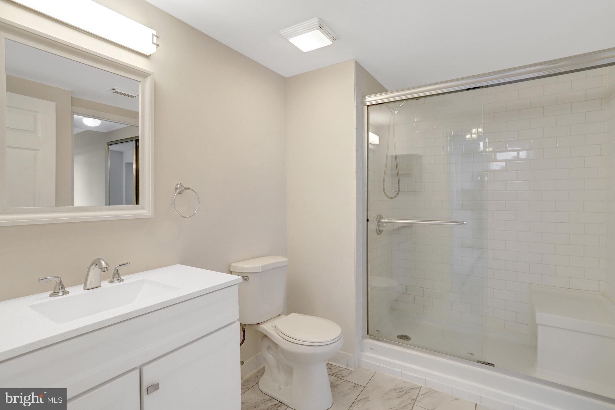 VIRGINIA SQUARE - Residential