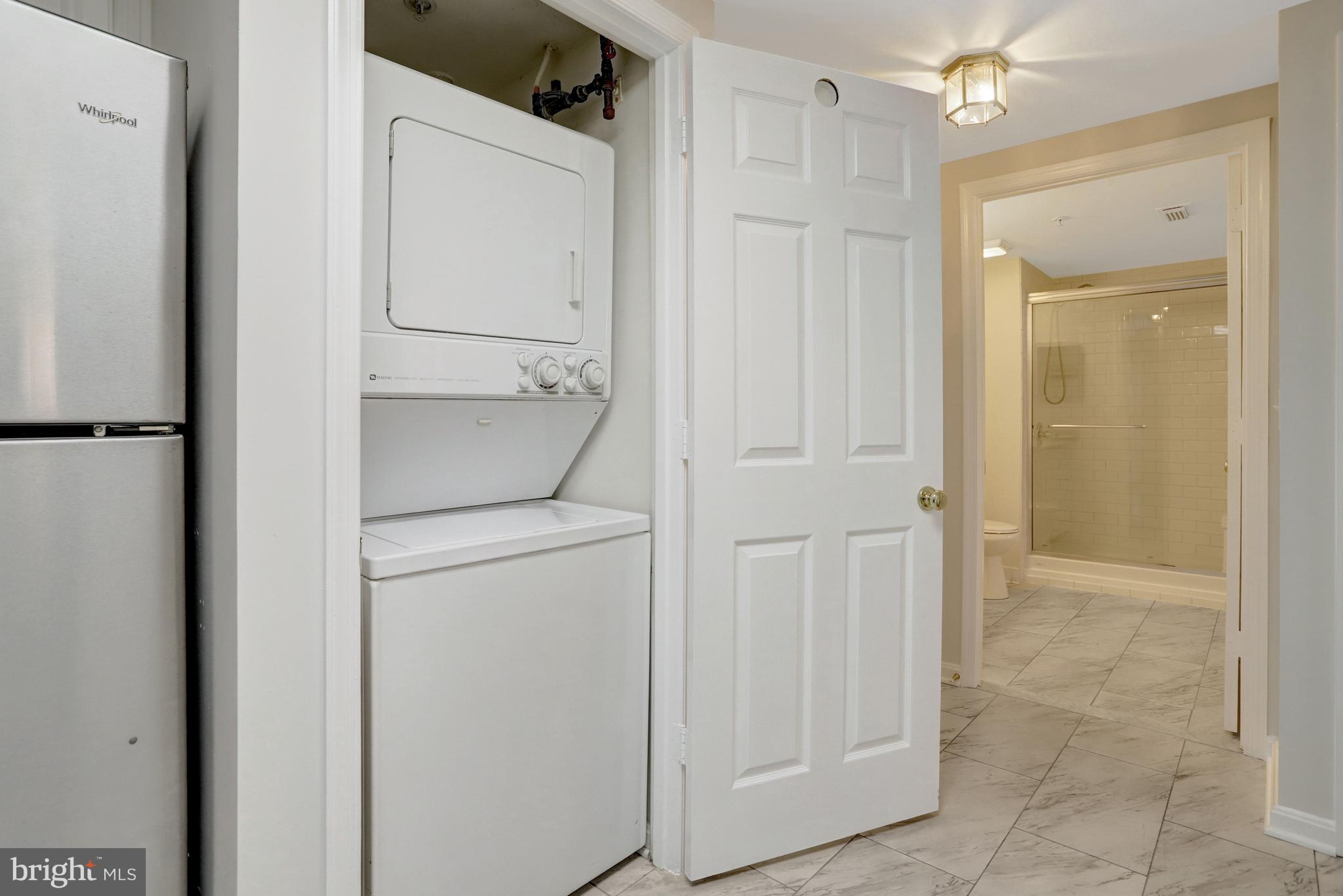 VIRGINIA SQUARE - Residential