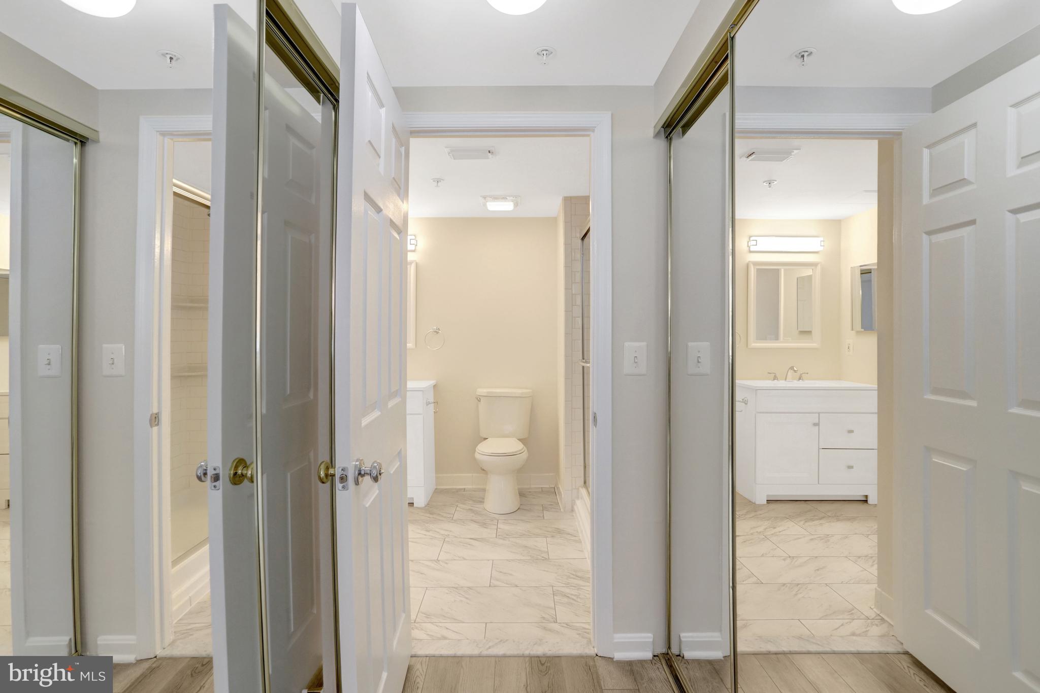 VIRGINIA SQUARE - Residential