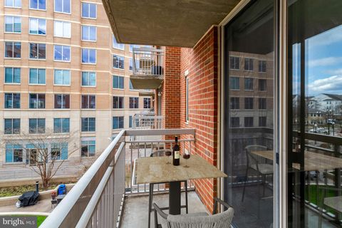 Condo For Sale - 3830 9th Street #405W<br/> ARLINGTON, VA 22203