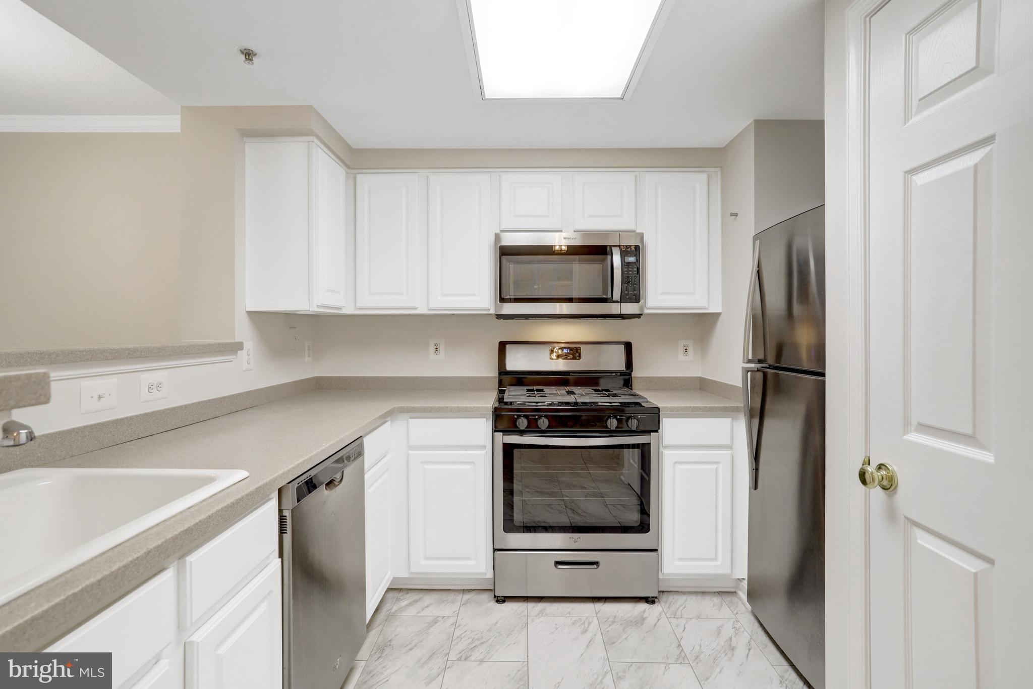 VIRGINIA SQUARE - Residential