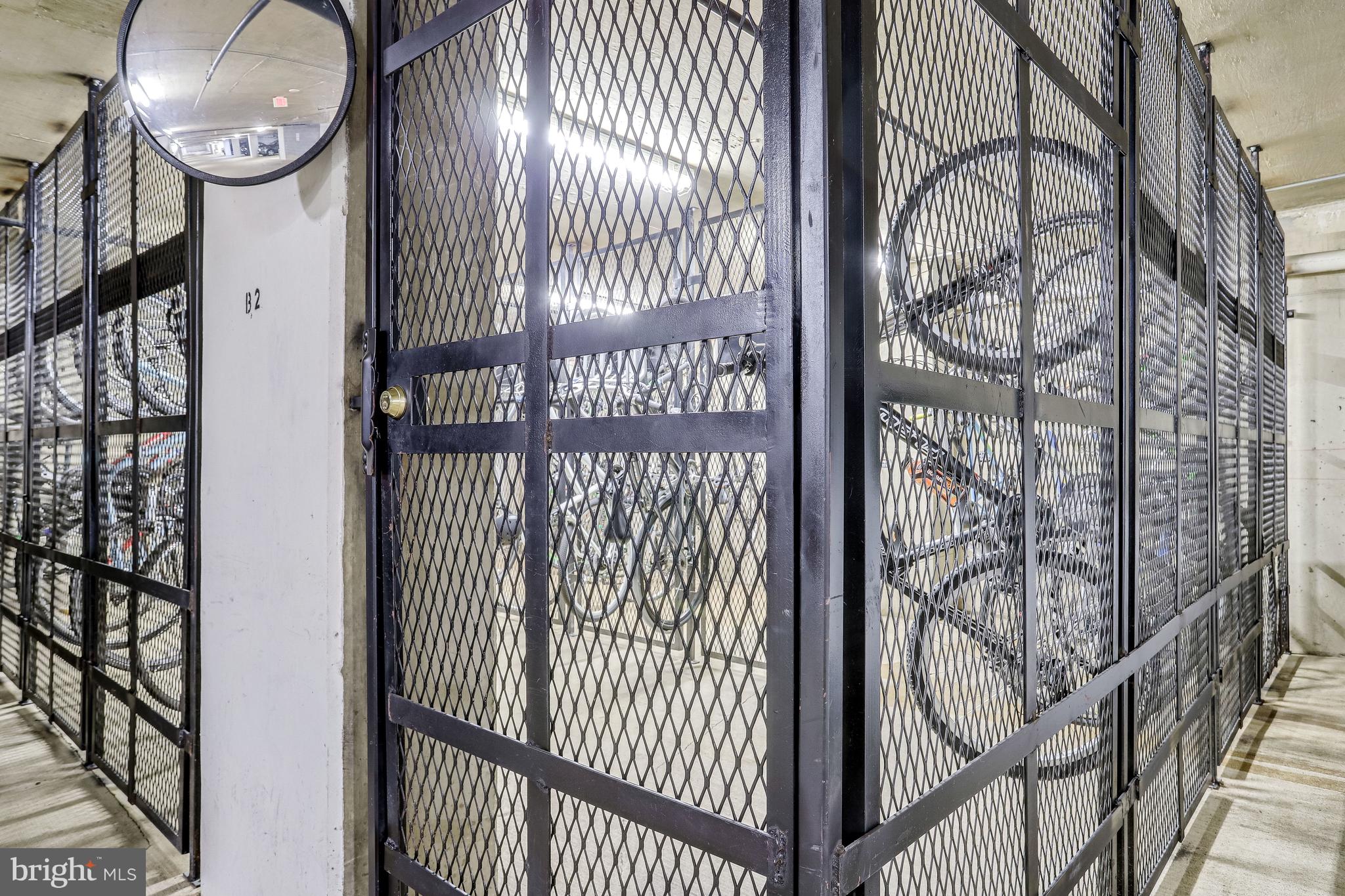 VIRGINIA SQUARE - Residential