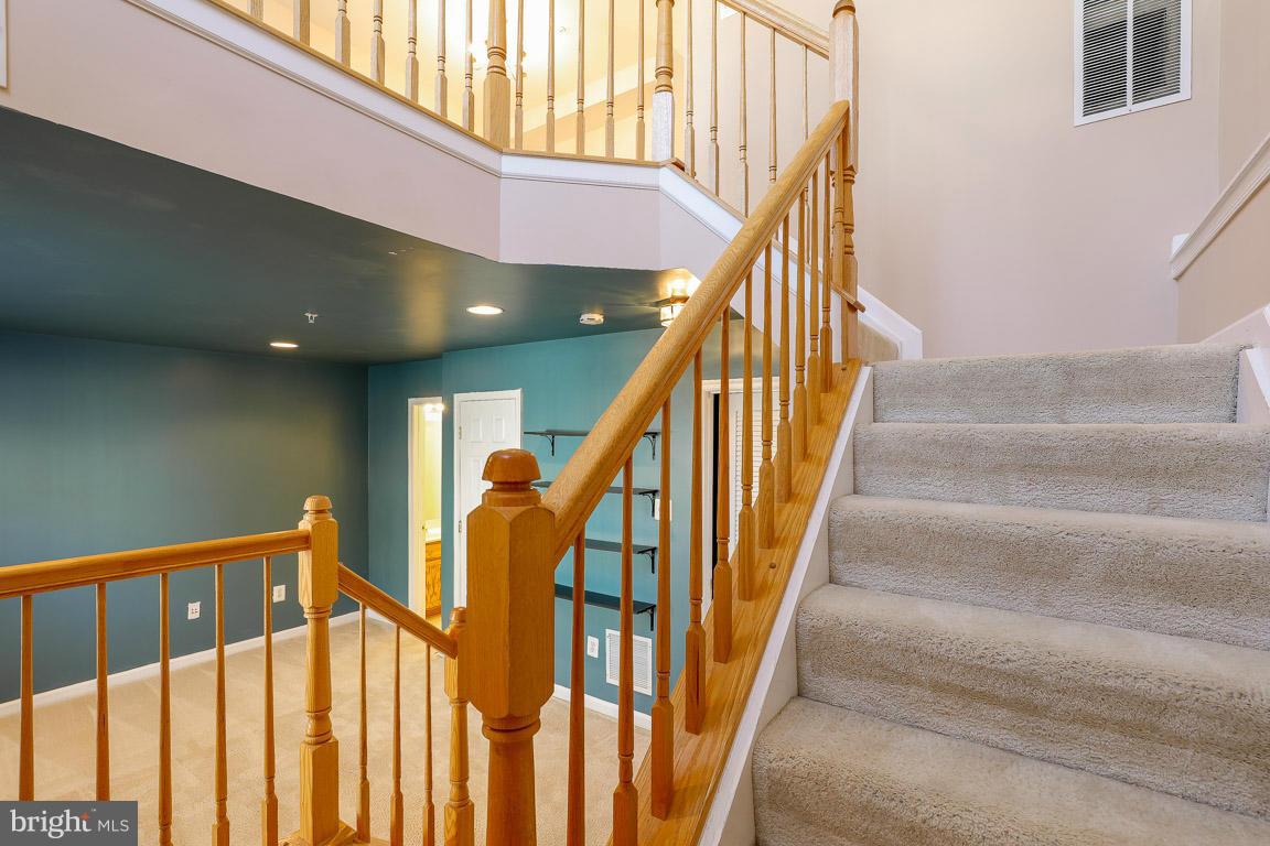 RUSSETT - Residential