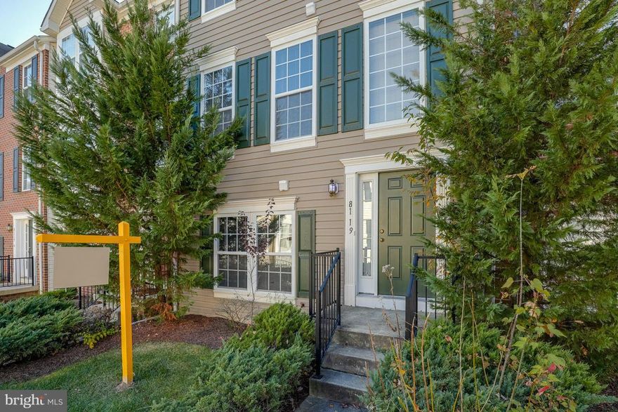 Clean up in progress--ready to roll on Friday night.  Very nice 2 car garage unit  Very nice bedroom sizes, 3rd full bath in lower level