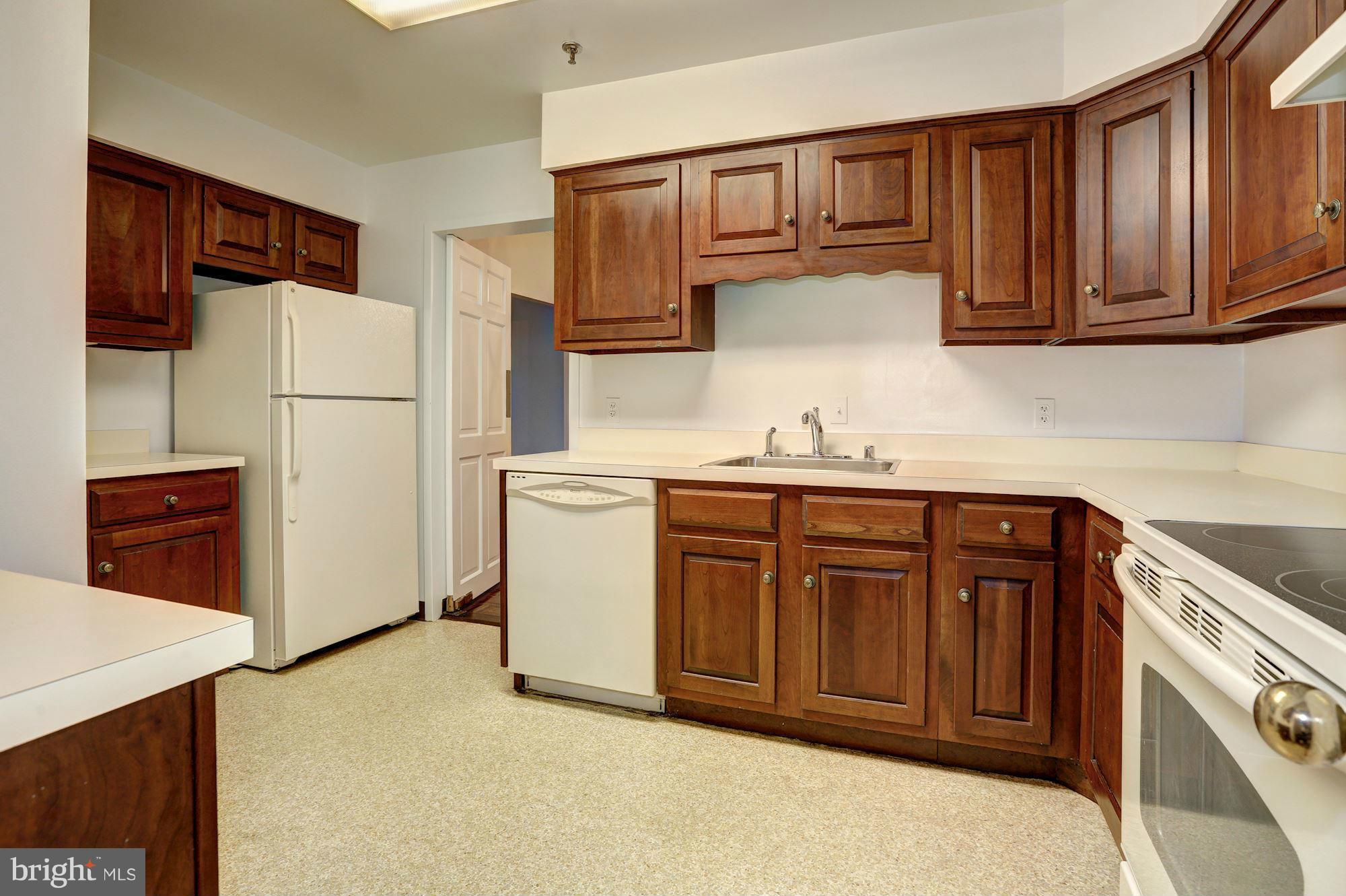 8101 CONN AVE - Residential