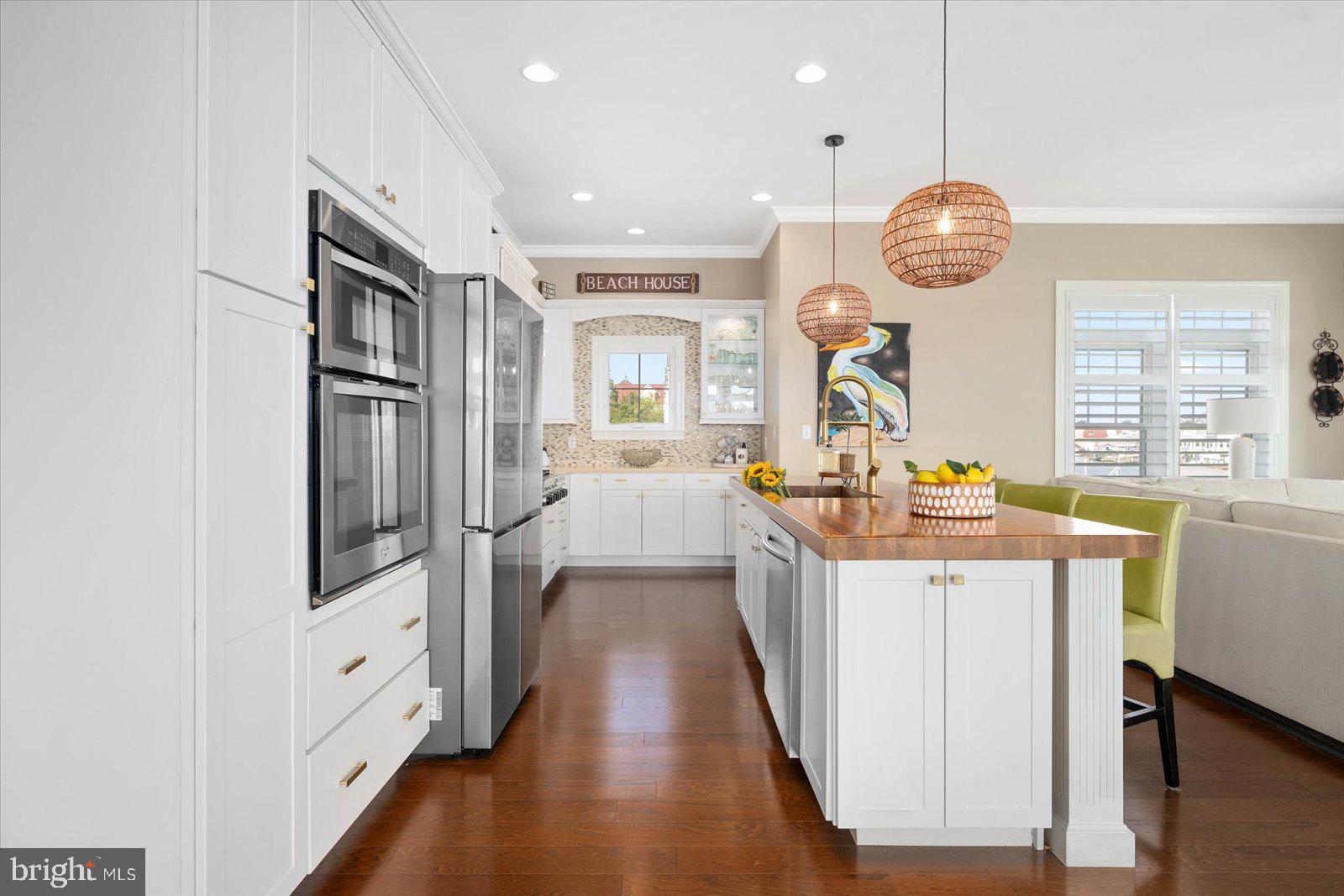 GLENN ACRES - Residential