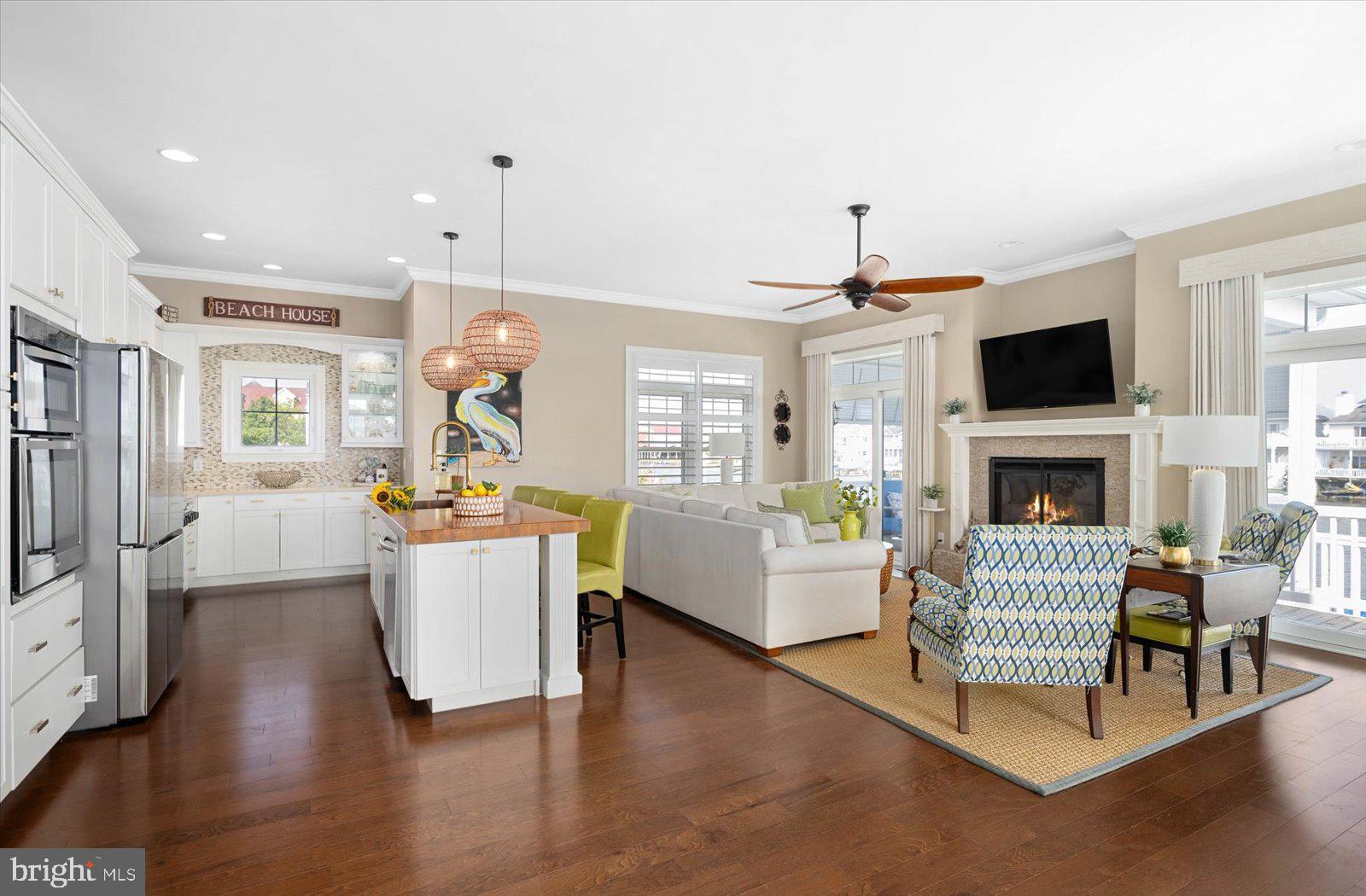 GLENN ACRES - Residential