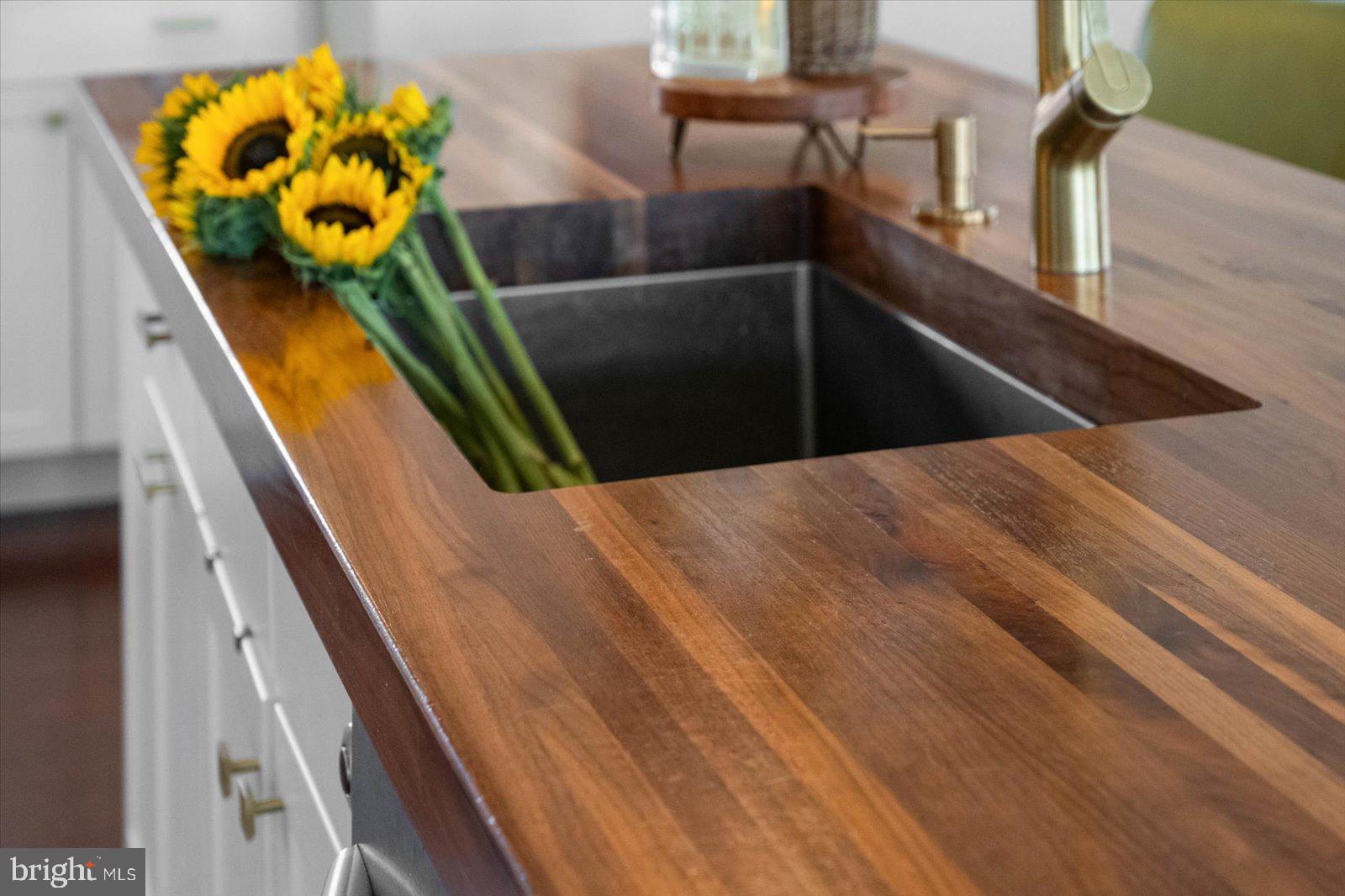 GLENN ACRES - Residential