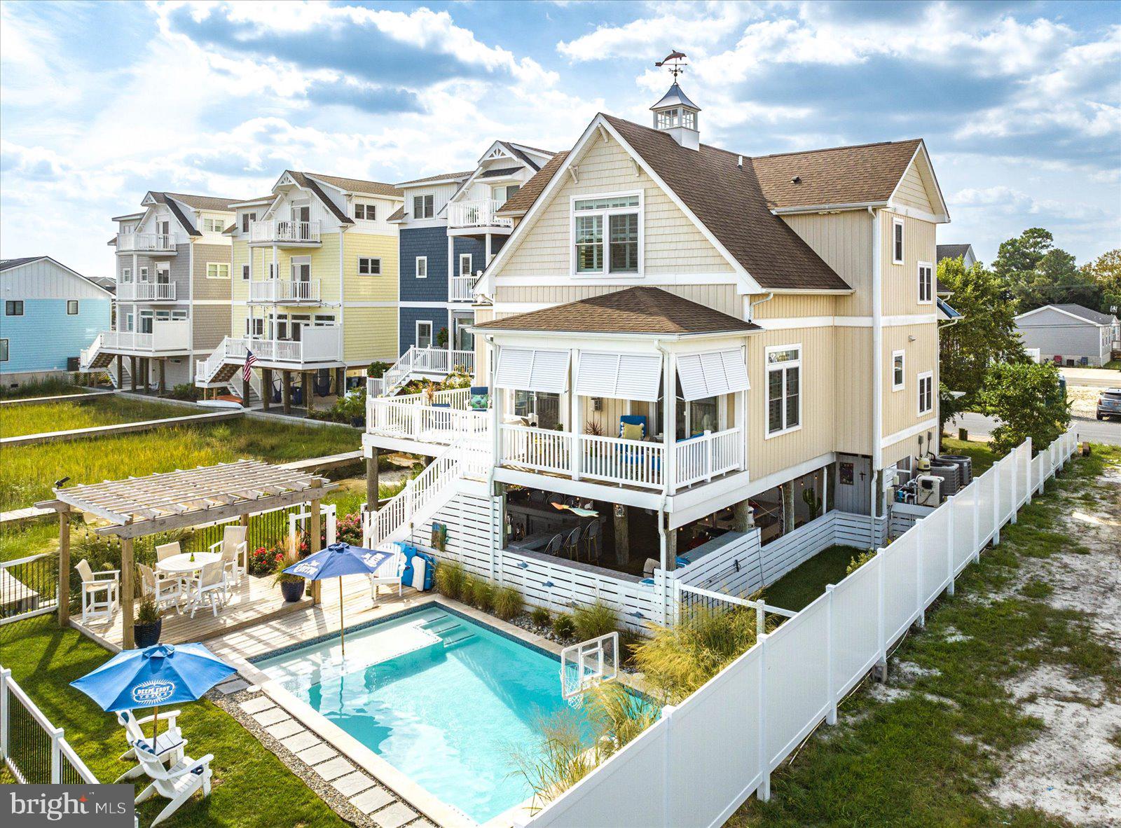 GLENN ACRES - Residential