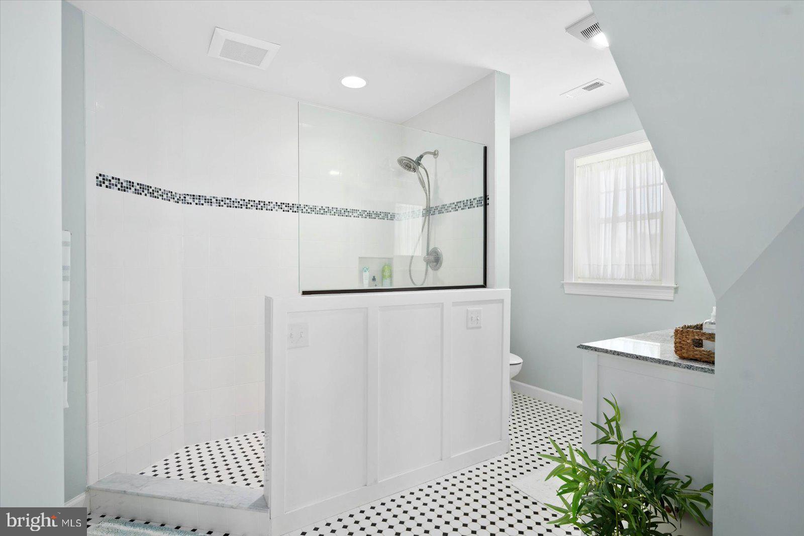 GLENN ACRES - Residential