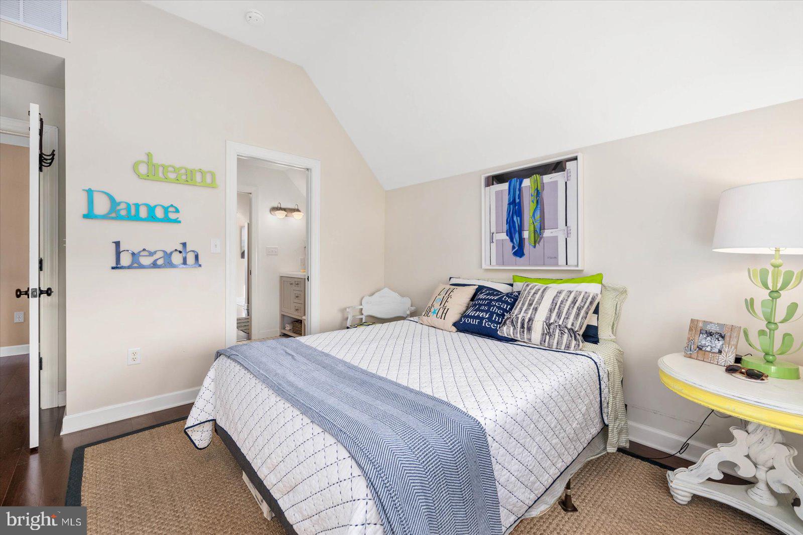 GLENN ACRES - Residential