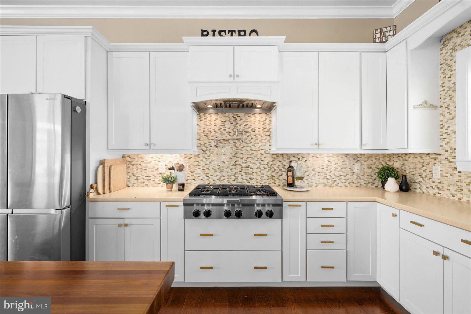 GLENN ACRES - Residential