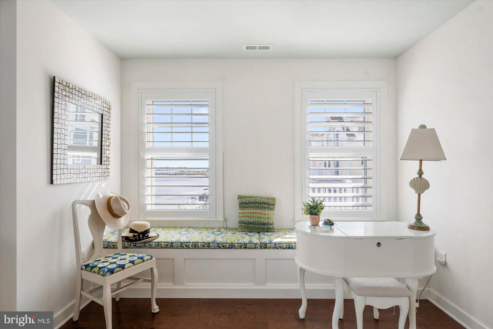 GLENN ACRES - Residential