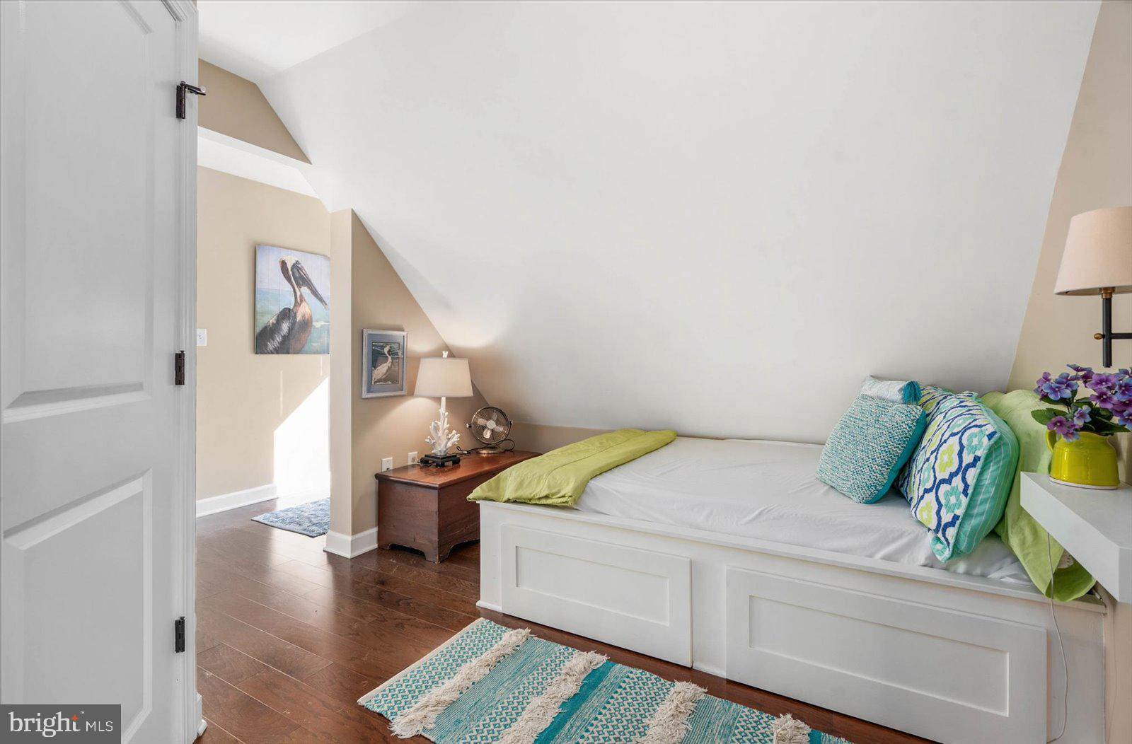 GLENN ACRES - Residential