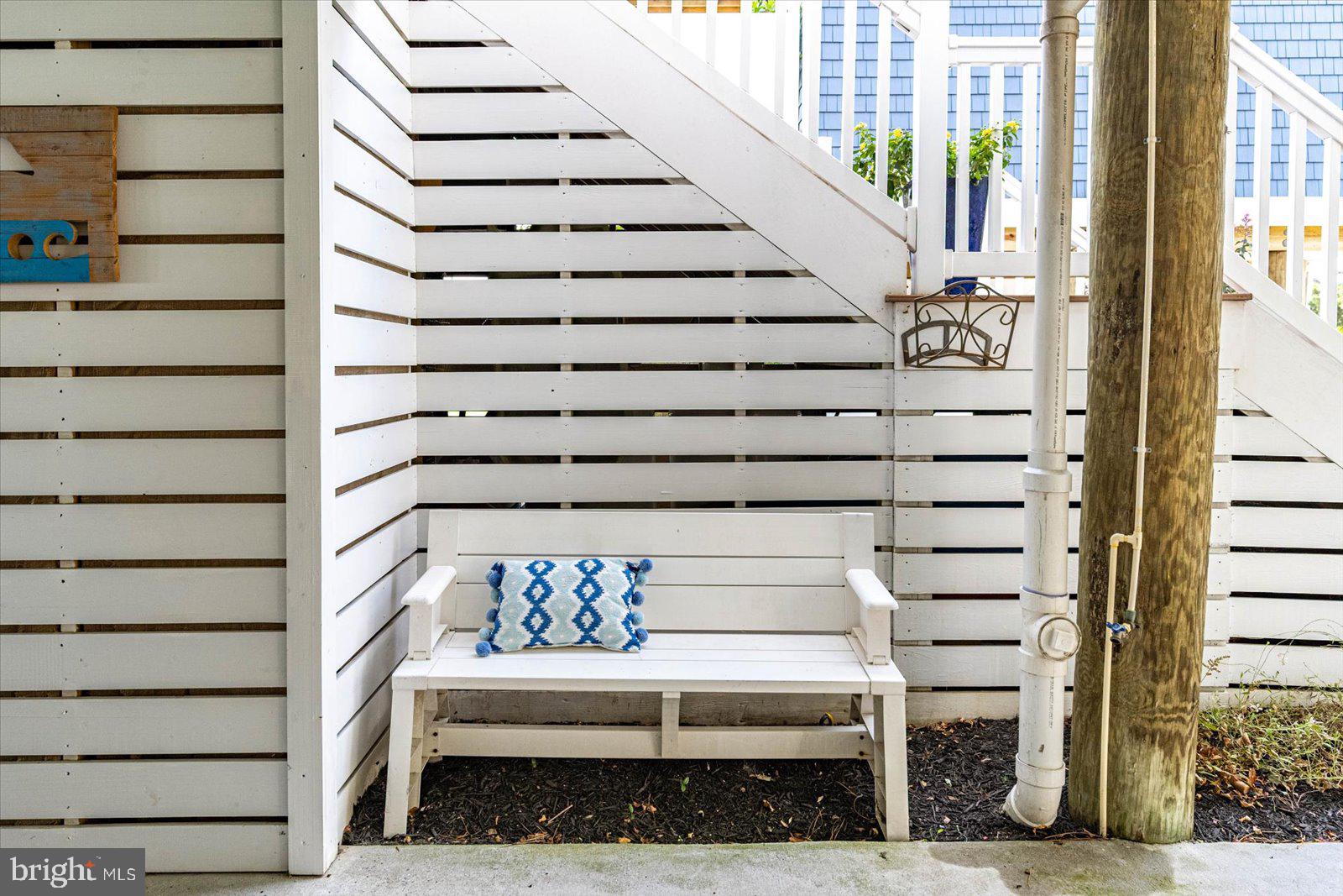 GLENN ACRES - Residential