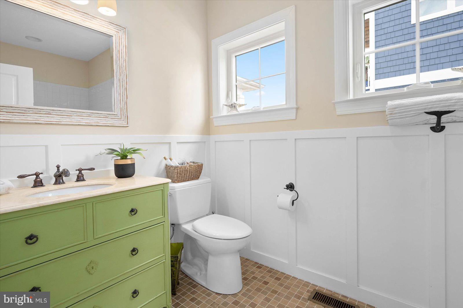 GLENN ACRES - Residential