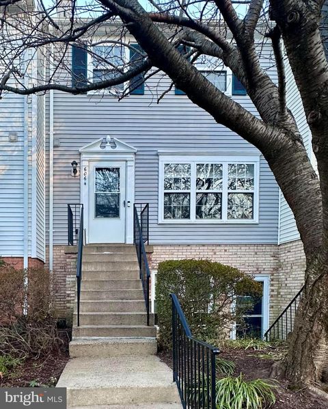 6064 OLD LANDING WAY BURKE VA 22015