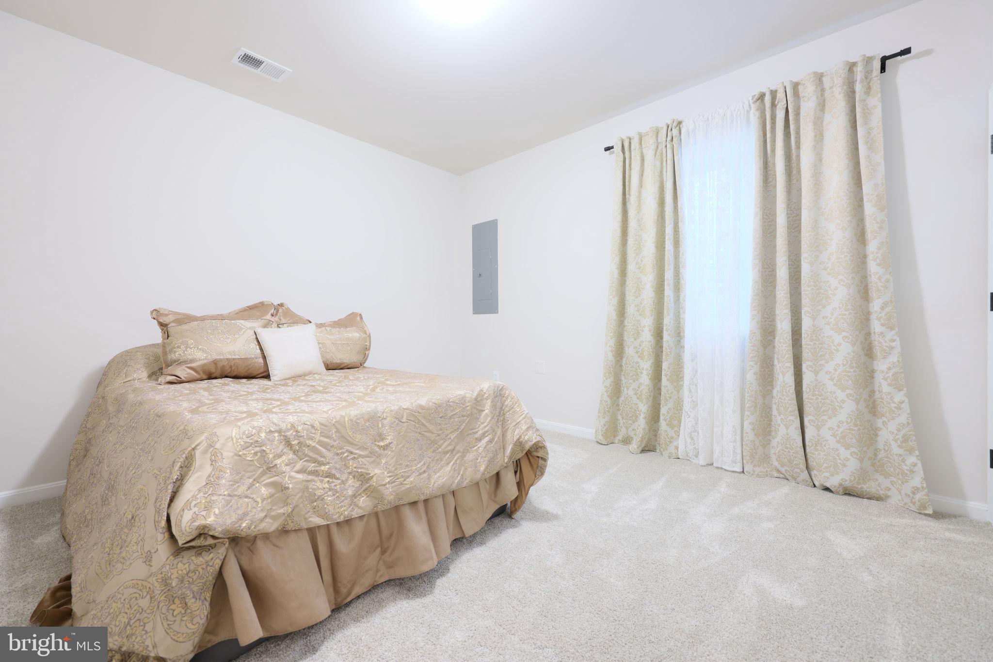 HARRISON VILLAGE - Residential Lease