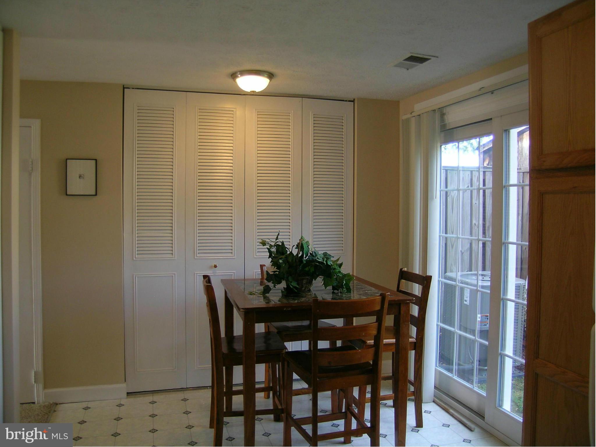 GEORGETOWN PRK/GREENWOOD - Residential