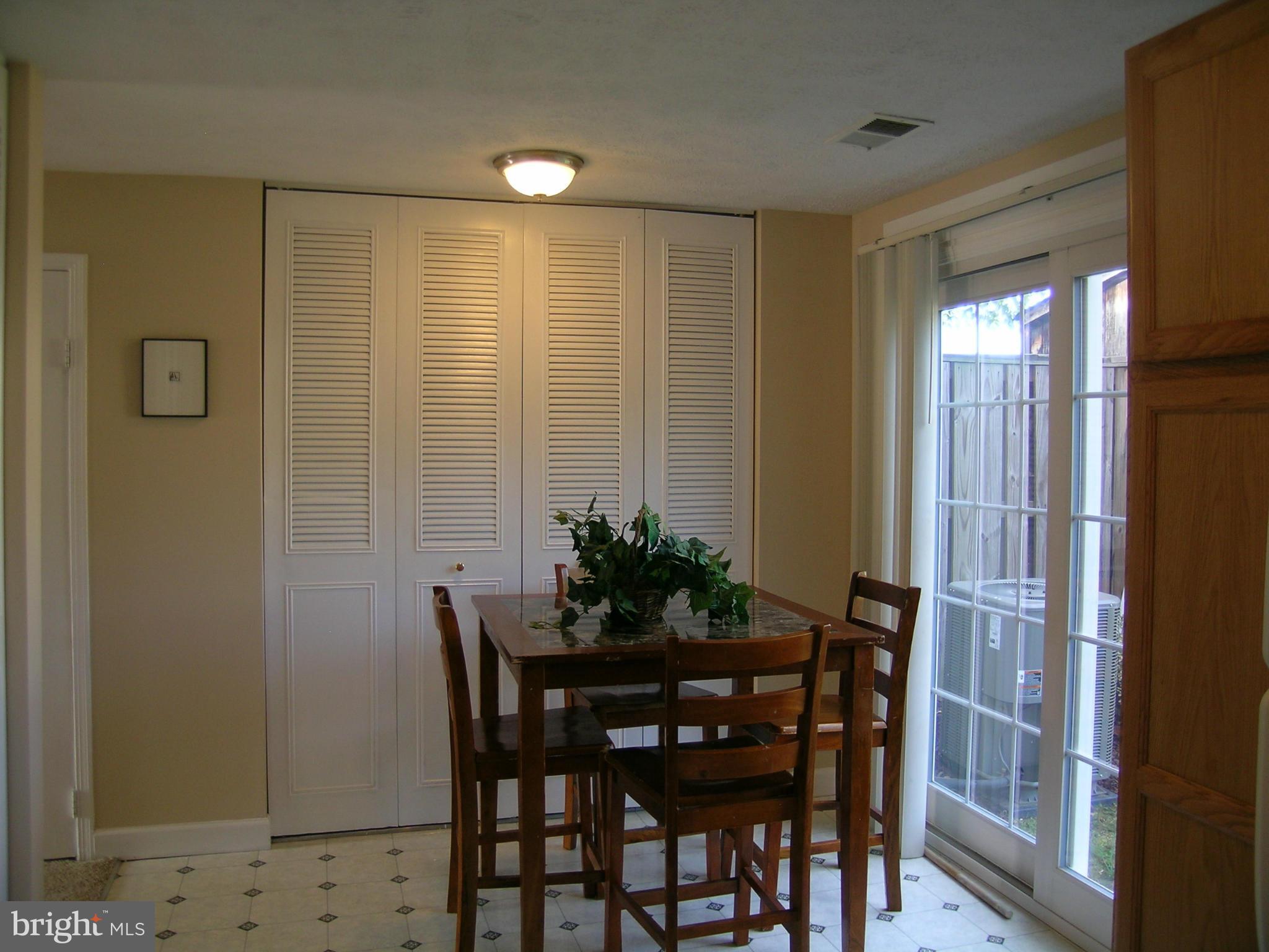 GEORGETOWN PRK/GREENWOOD - Residential