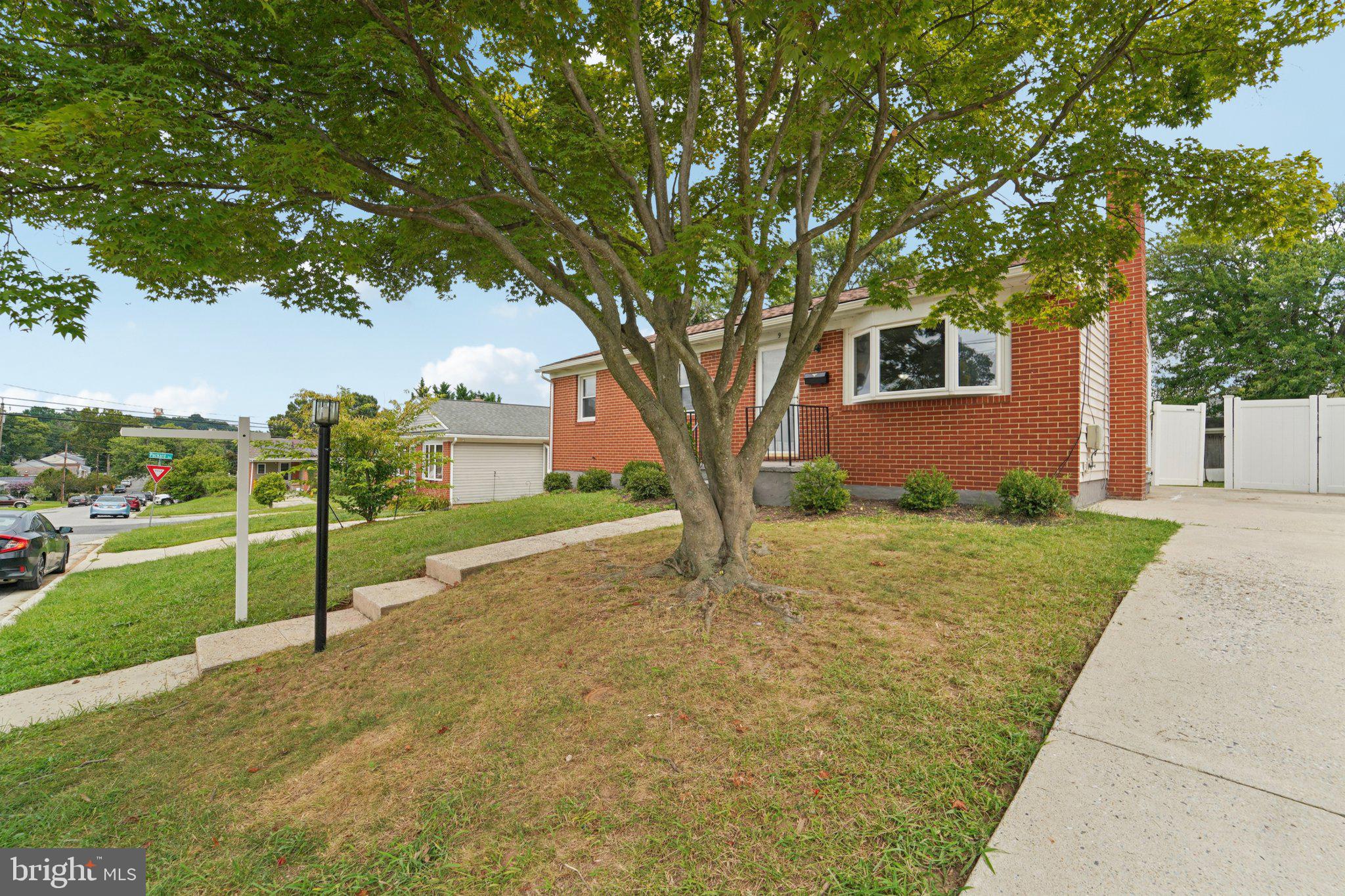9 EMERSON AVENUE