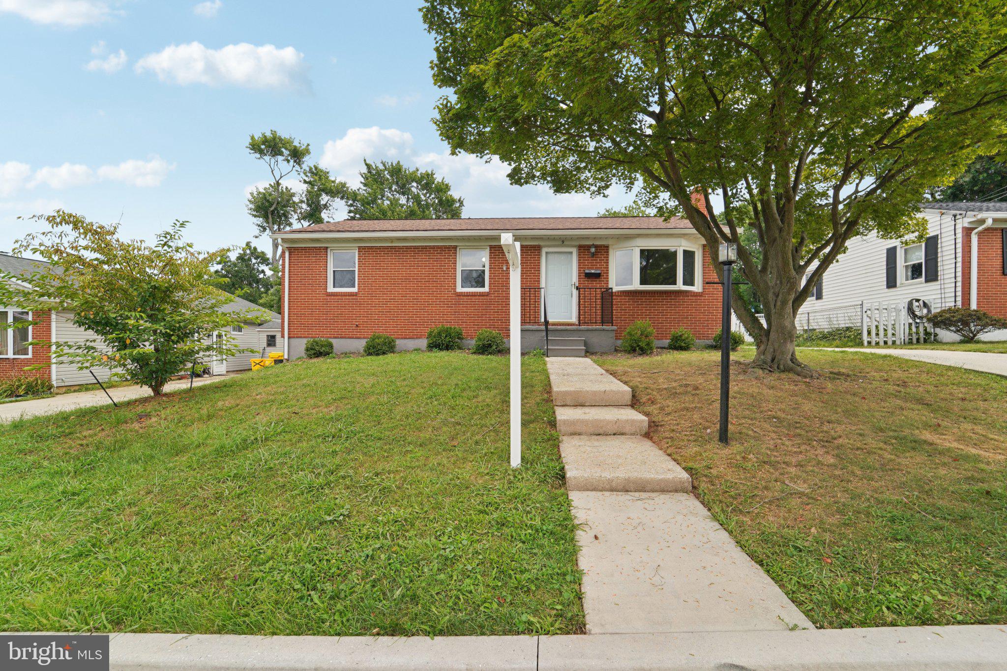 9 EMERSON AVENUE