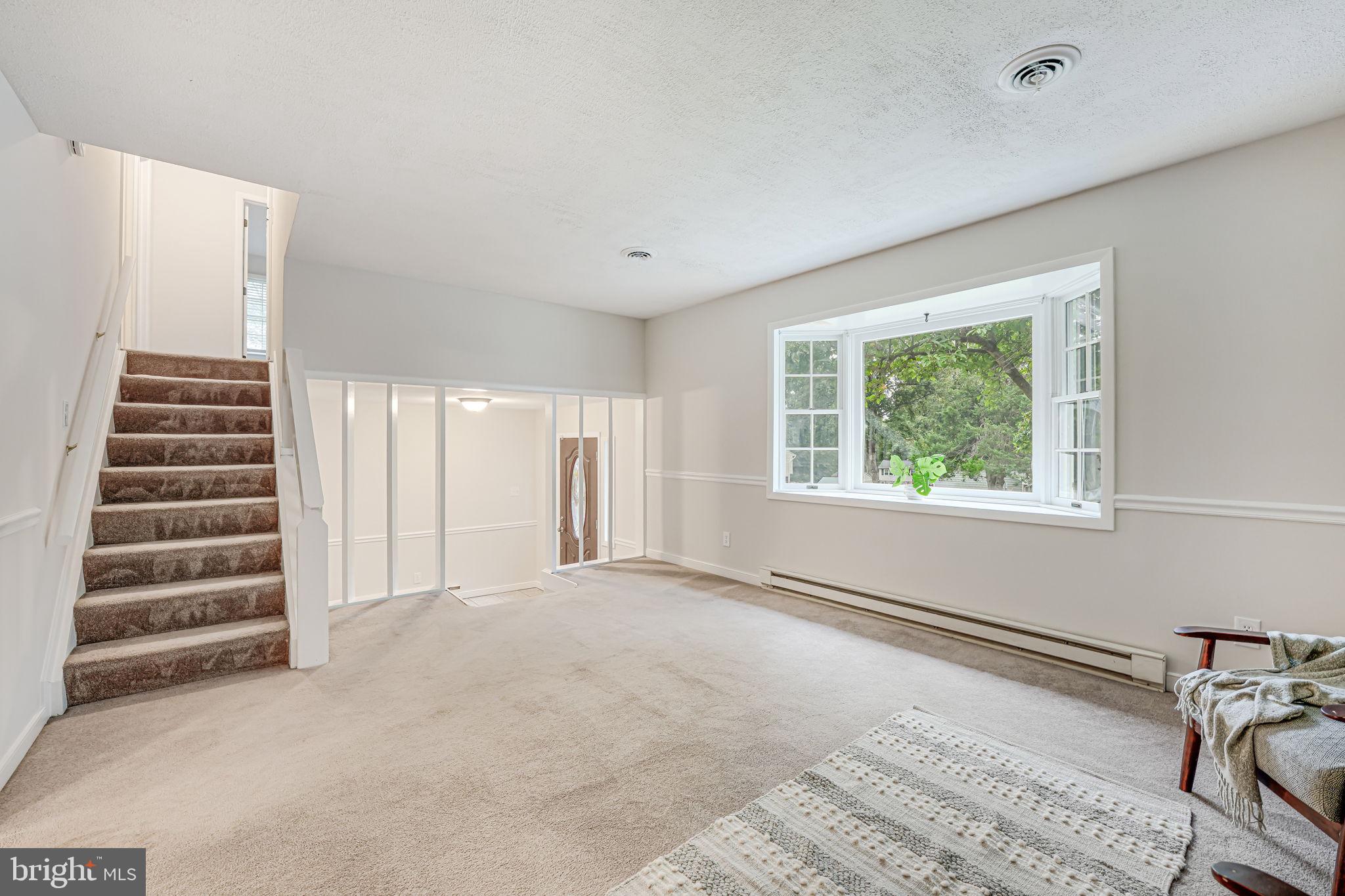 STONEYBROOKE - Residential