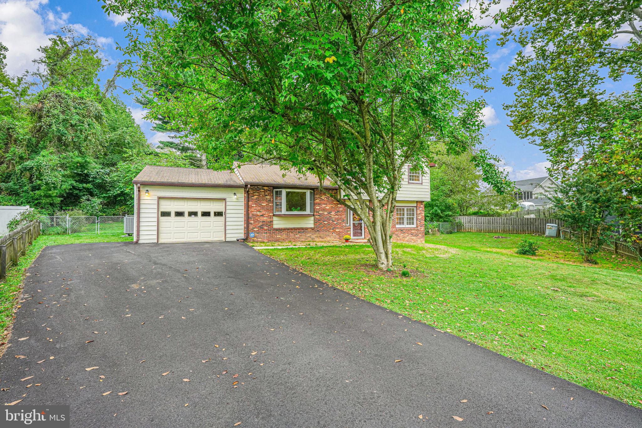 STONEYBROOKE - Residential