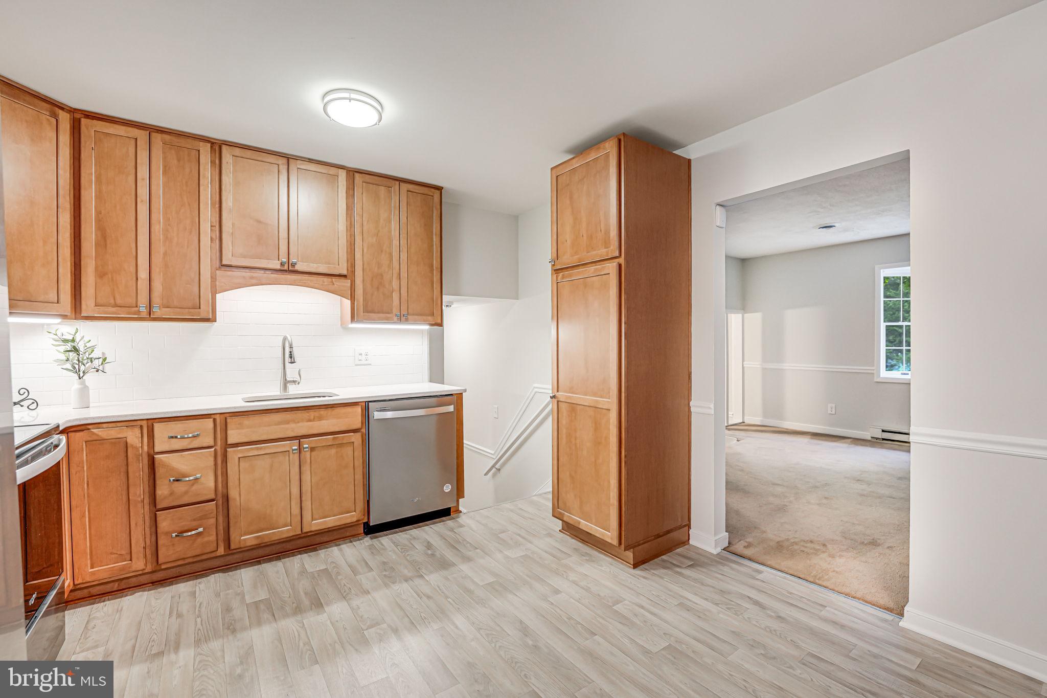 STONEYBROOKE - Residential