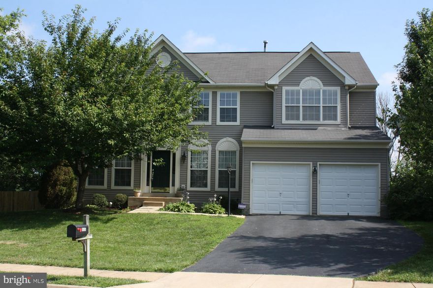 INCREDIBLE VALUE!  Cul-du-Sac Location. Stunning Hardwood Floors on Main. Gourmet Kitchen with Gorgeous Granite Counters, S/S Appliances, Family Room w/ FP and Extension., Extra Windows, Study/Bedroom on Main, Large M/Bed w/Sitting Rm and M/Bath. Fully Finished Basement Walk Out To Backyard. Fully Fenced B/yard. New Paint, New Carpets and More. Just MInutes from the VRE.