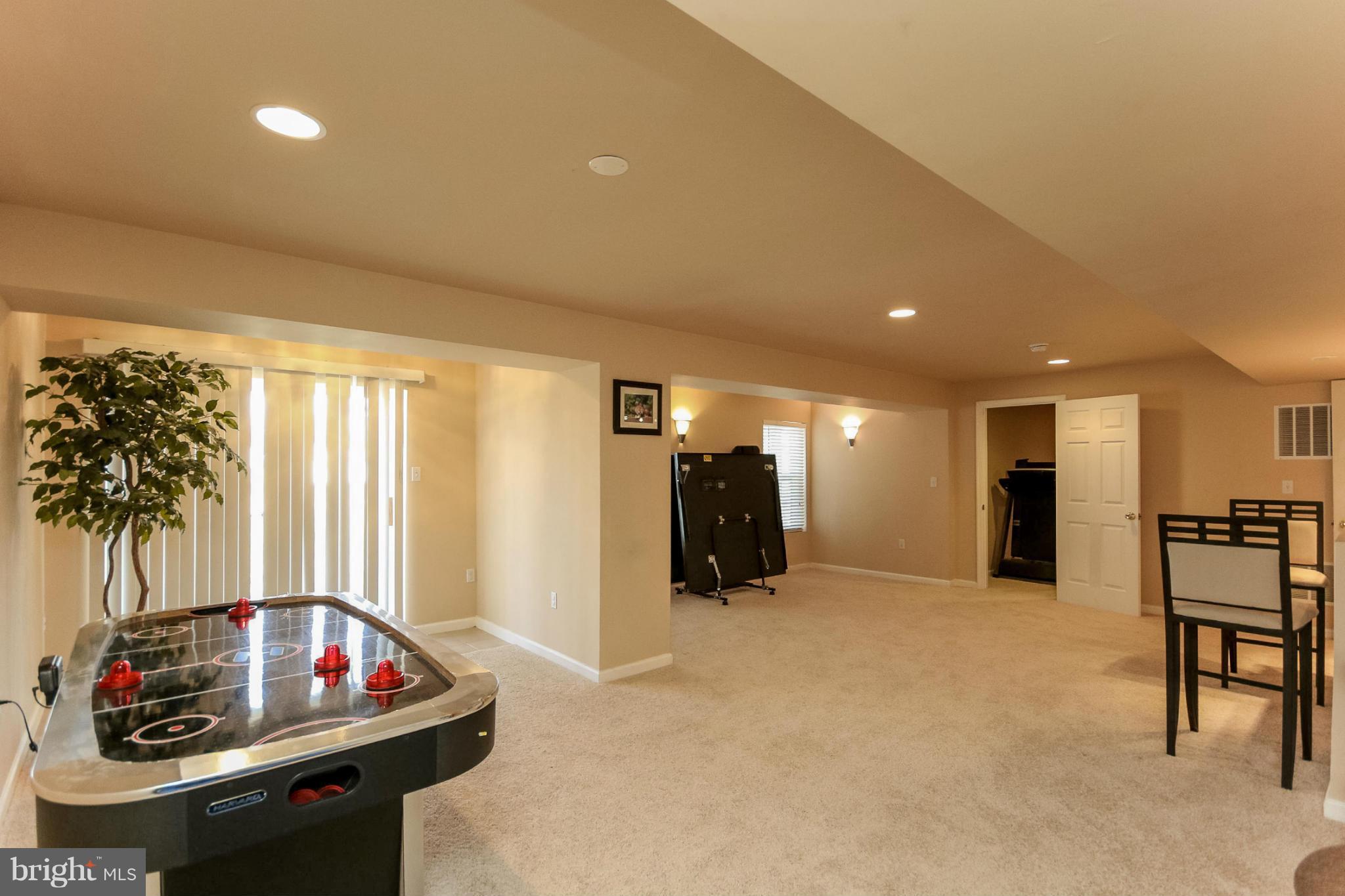 YOUNG ESTATE - Residential