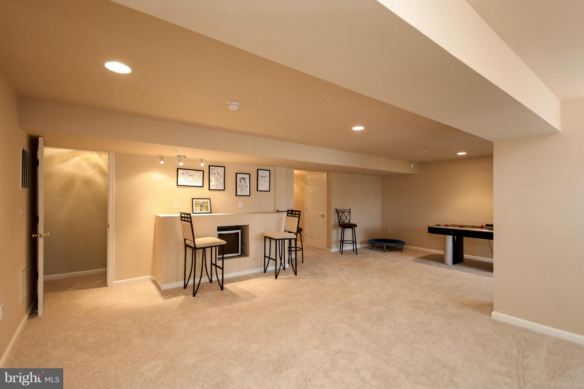 YOUNG ESTATE - Residential