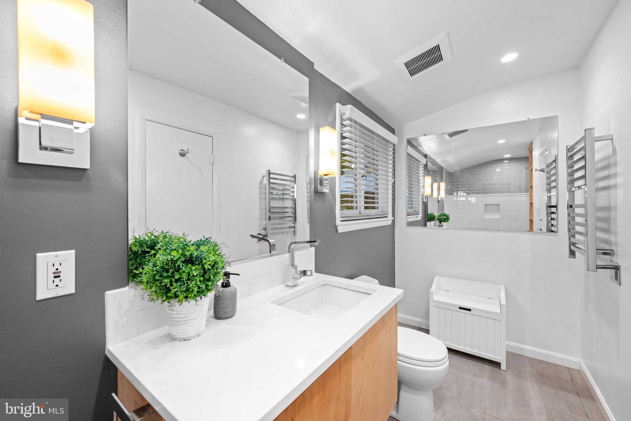 BANNOCKBURN ESTATES - Residential