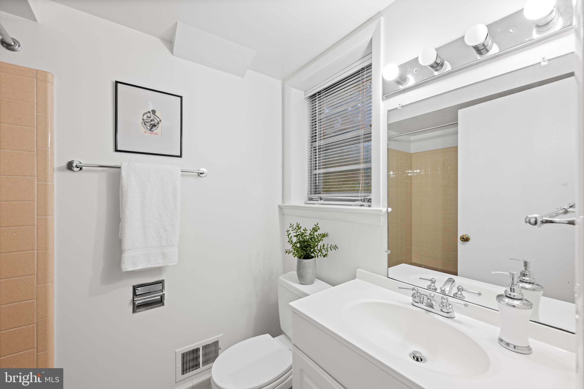 BANNOCKBURN ESTATES - Residential