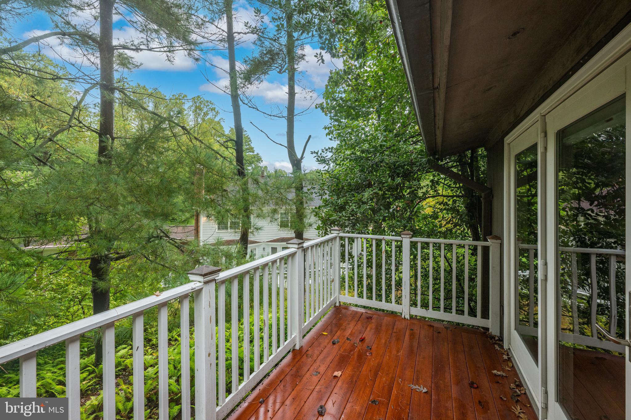 BANNOCKBURN ESTATES - Residential