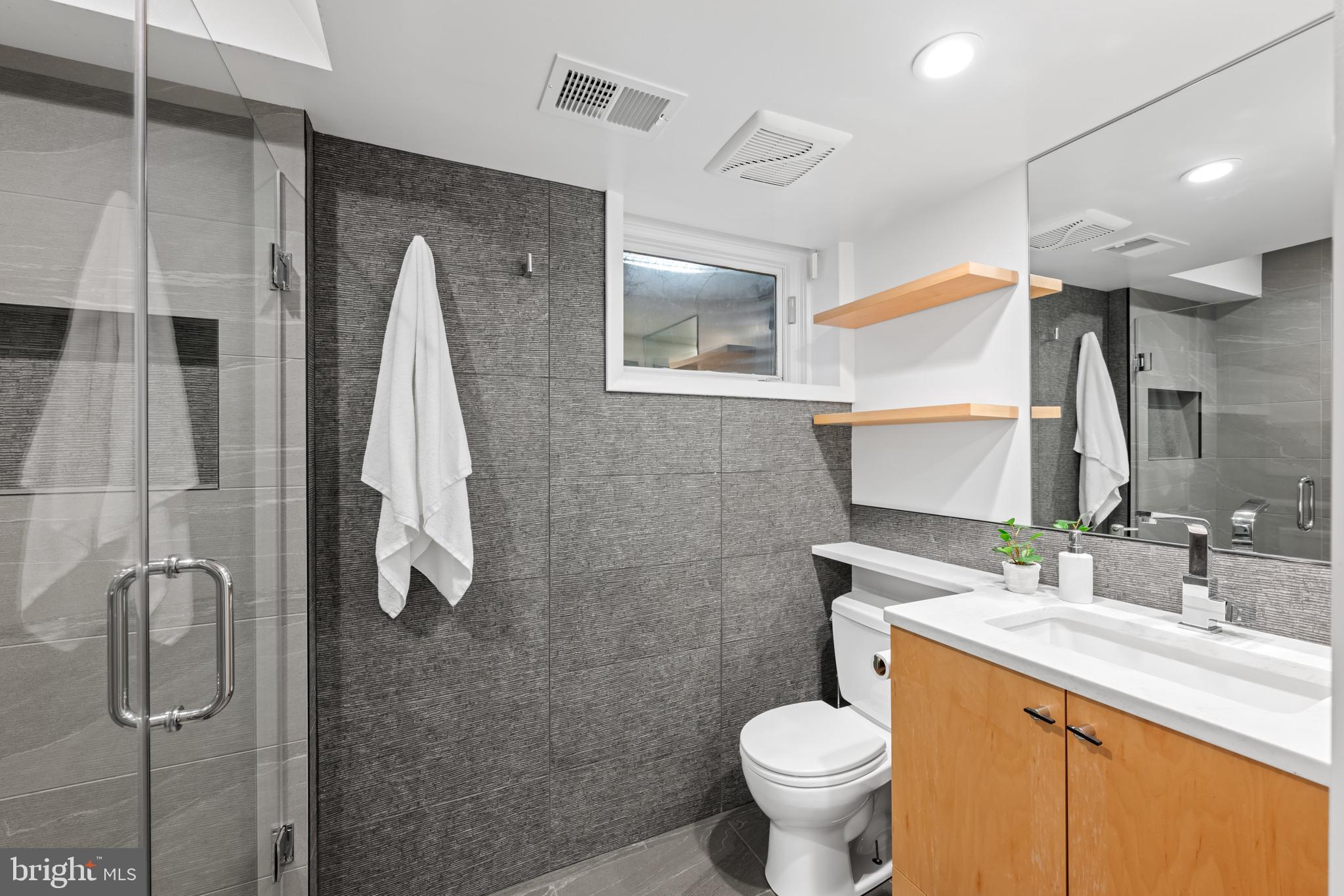 BANNOCKBURN ESTATES - Residential