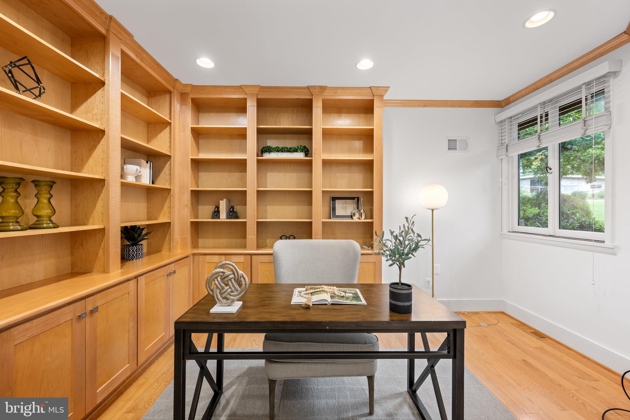 BANNOCKBURN ESTATES - Residential