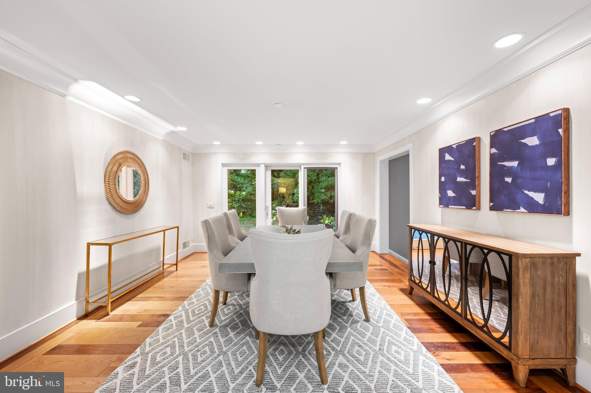 BANNOCKBURN ESTATES - Residential