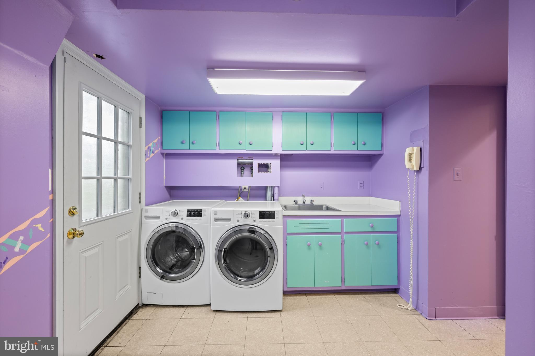 BANNOCKBURN ESTATES - Residential