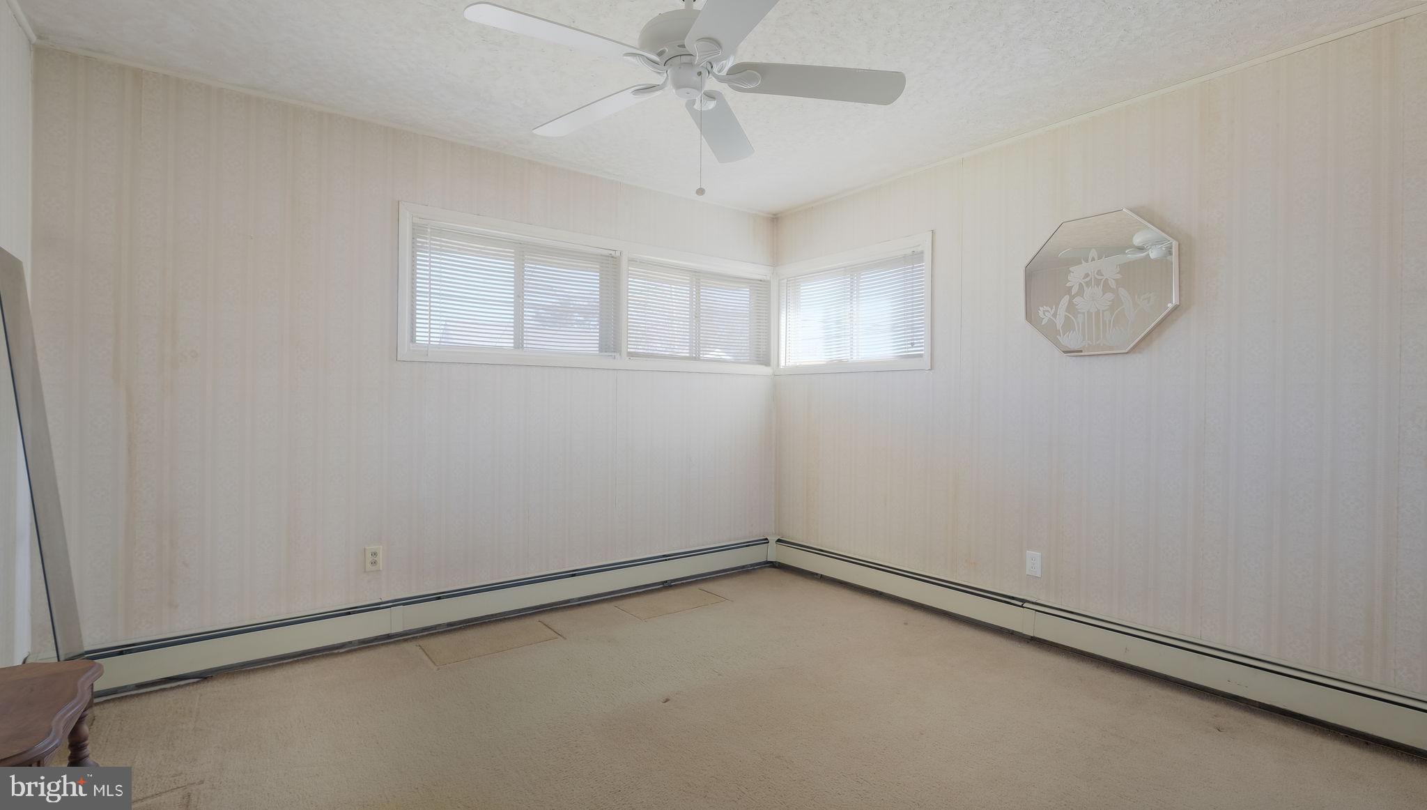 HOLLY HILL - Residential