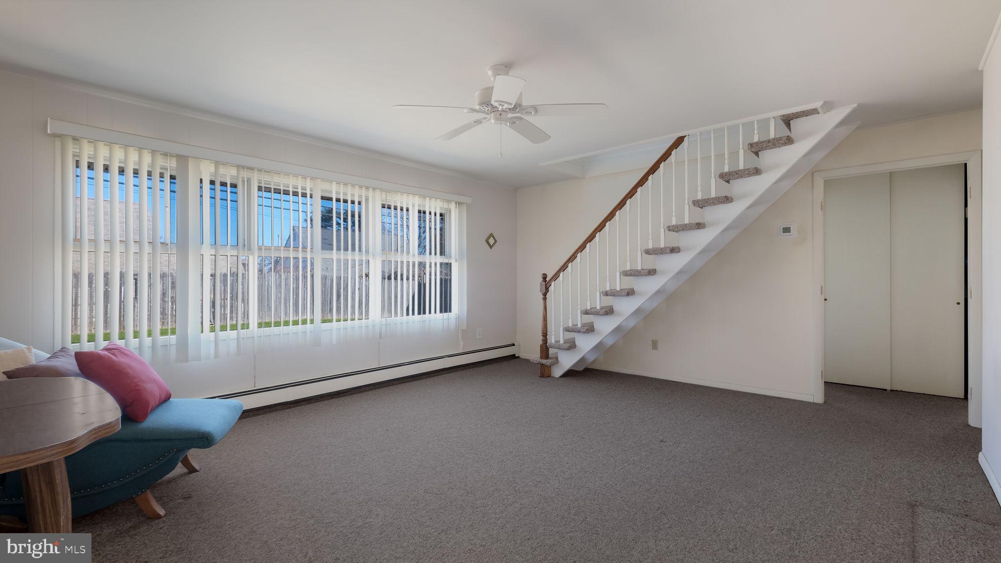 HOLLY HILL - Residential