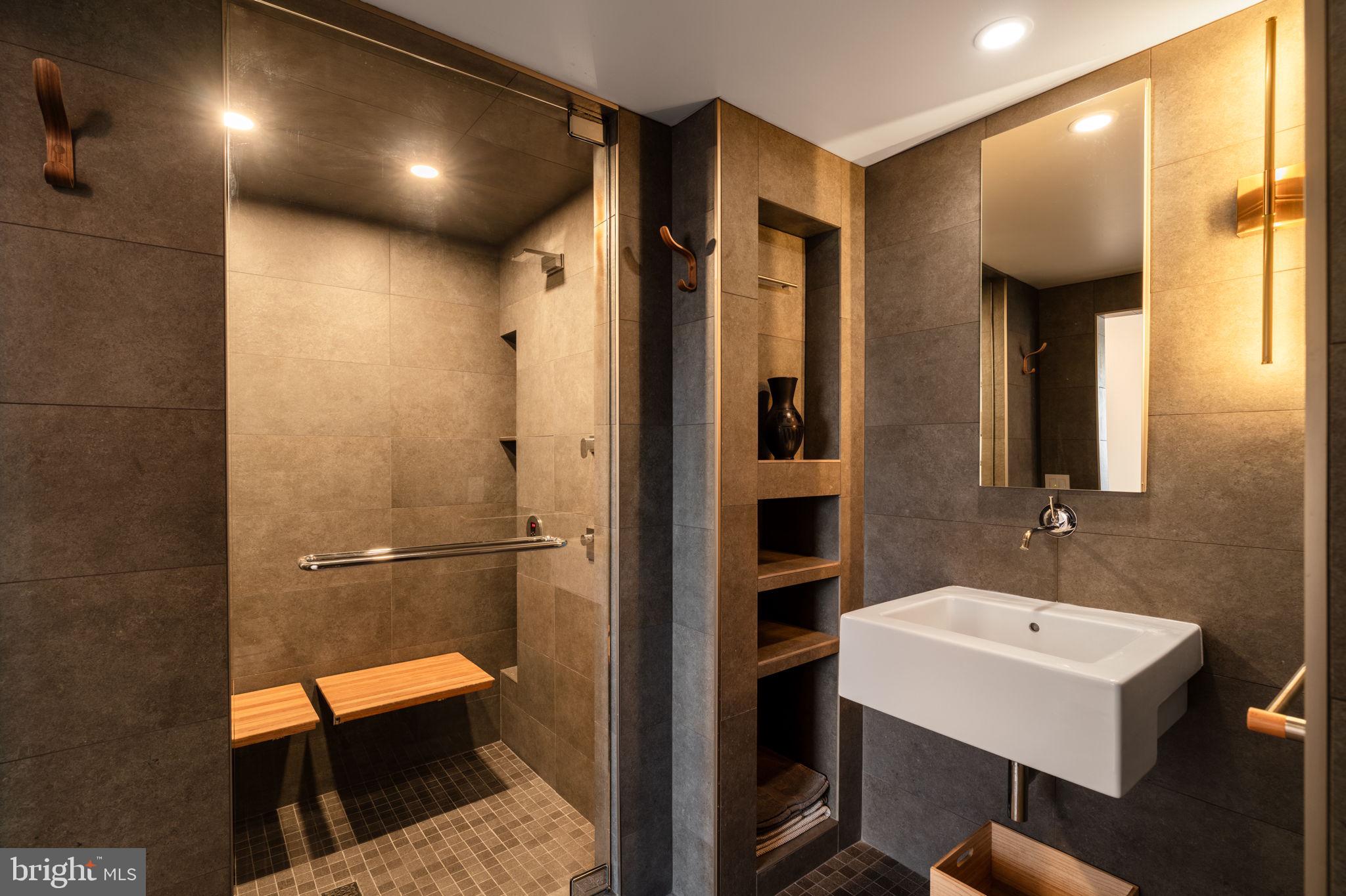 OLD CITY - Residential