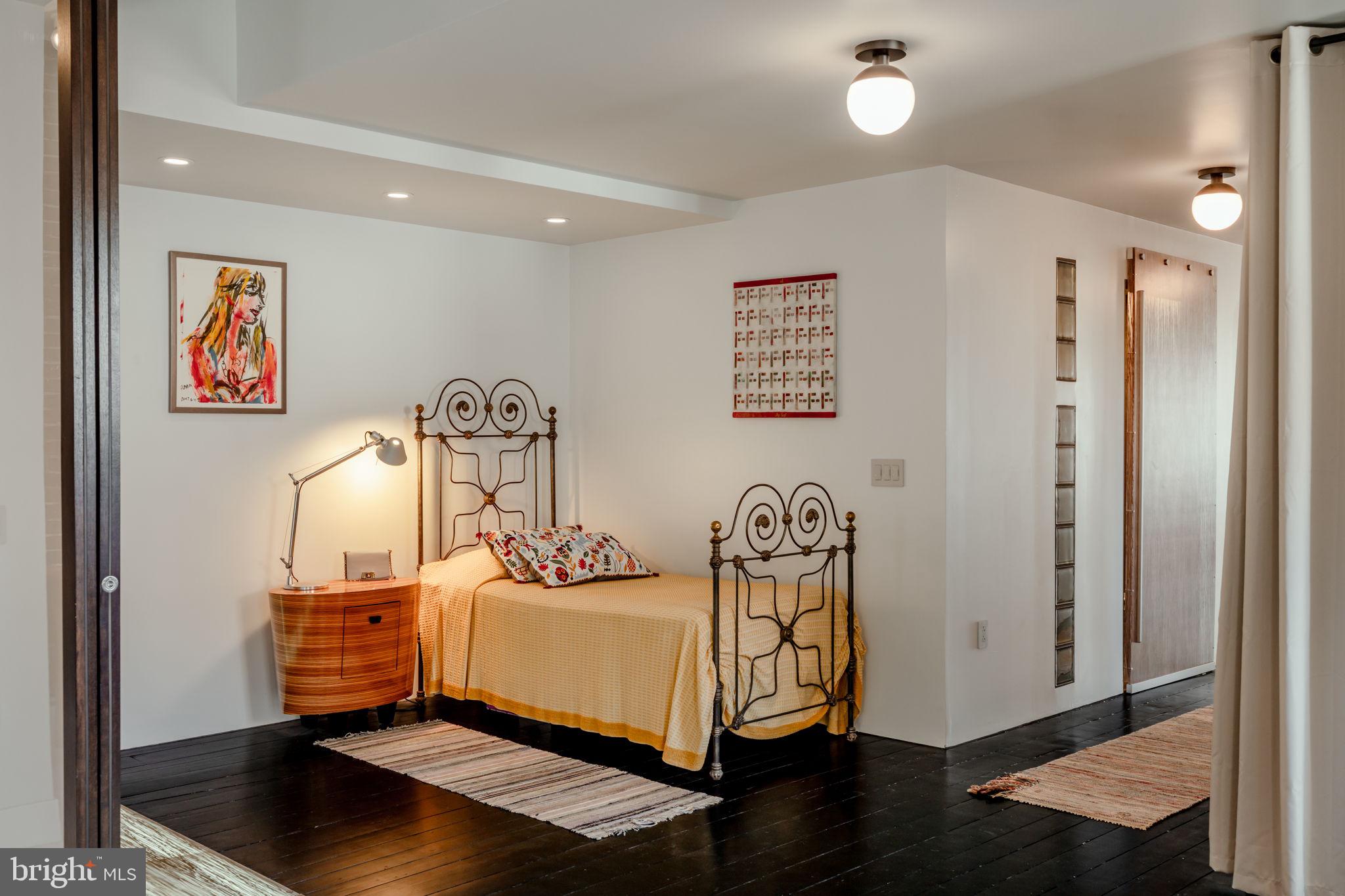 OLD CITY - Residential