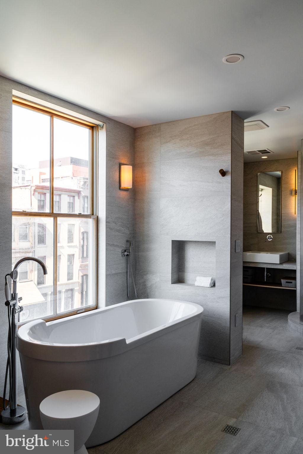 OLD CITY - Residential