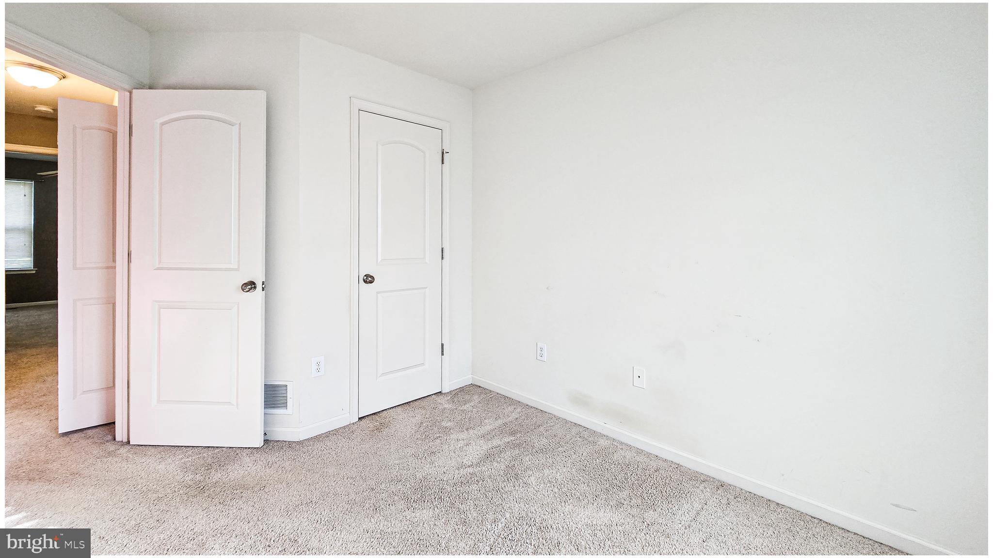 SILVER CREEK - Residential Lease